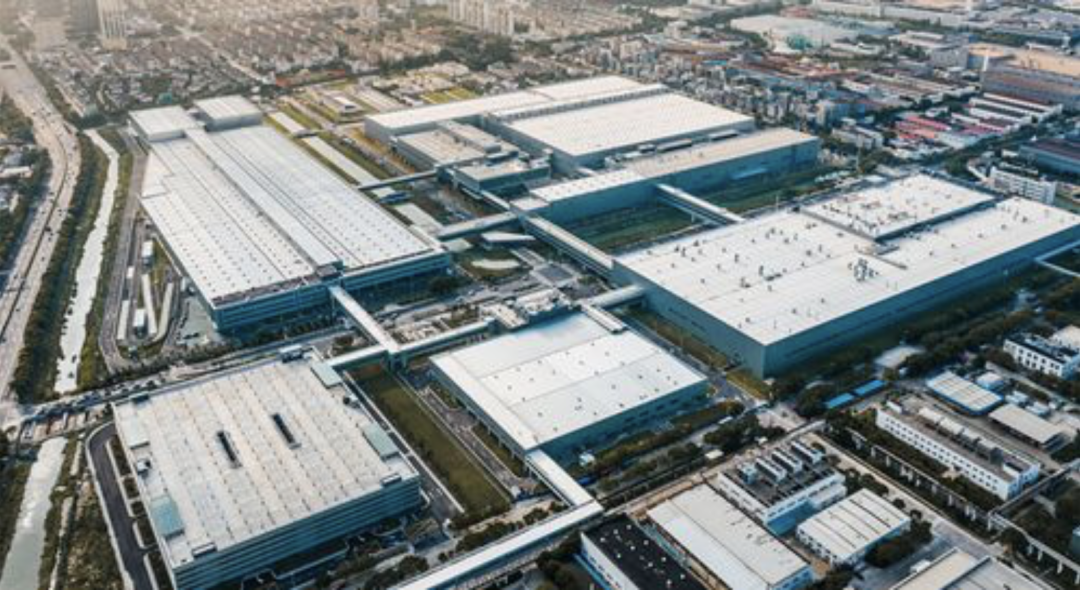 風(fēng)雨40年,上汽大眾如何從中國(guó)轎車(chē)產(chǎn)業(yè)支點(diǎn)變產(chǎn)業(yè)支柱?